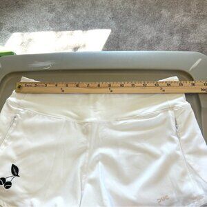 Ducsport White Slice Tennis Shorts. Size Medium.